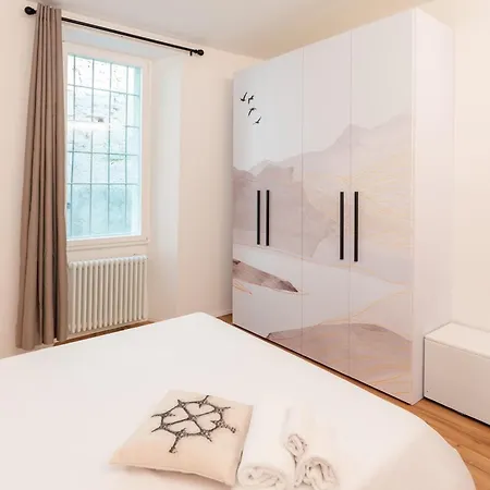 Dn Art Royale - D First Floor With View Terrace And Hot Tub - N Ground Floor With Internal Whirpool Lejlighed