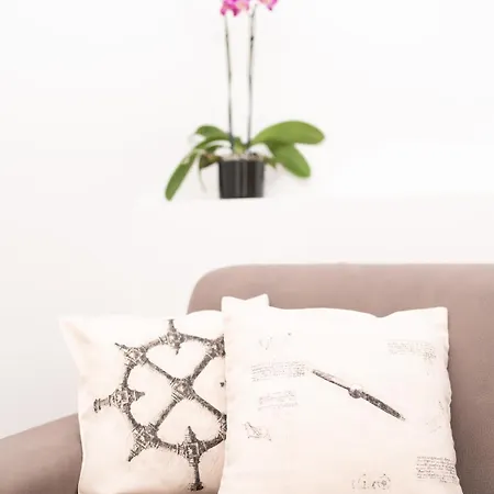 Dn Art Royale - D First Floor With View Terrace And Hot Tub - N Ground Floor With Internal Whirpool アパート