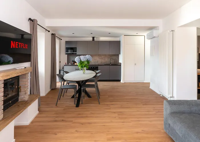 Dn Art - D First Floor With View Terrace And Hot Tub Apartament Blevio