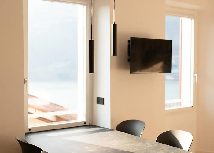 Dn Art - D First Floor With View Terrace And Hot Tub Blevio