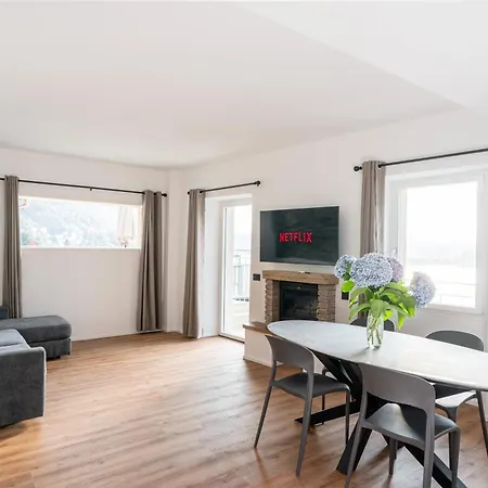 Apartament Dn Art - D First Floor With View Terrace And Hot Tub Blevio