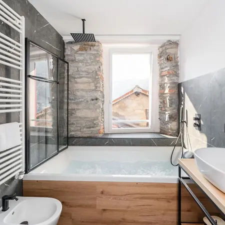 Dn Art Royale - D First Floor With View Terrace And Hot Tub - N Ground Floor With Internal Whirpool Blevio