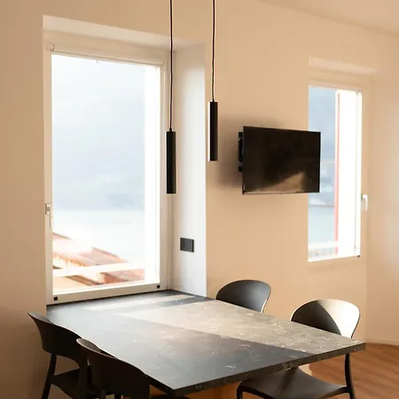 Dn Art Royale - D First Floor With View Terrace And Hot Tub - N Ground Floor With Internal Whirpool Blevio